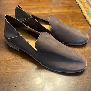 LUCKY BRAND 9 BROWN LEATHER SLIP ONS